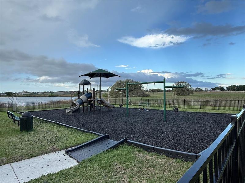 Community amenities in Villamar by Express Homes, Winter Haven (Image 15).