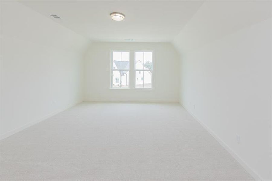 Spacious, unfurnished interior of a new home in , Gainesville (Image 42).