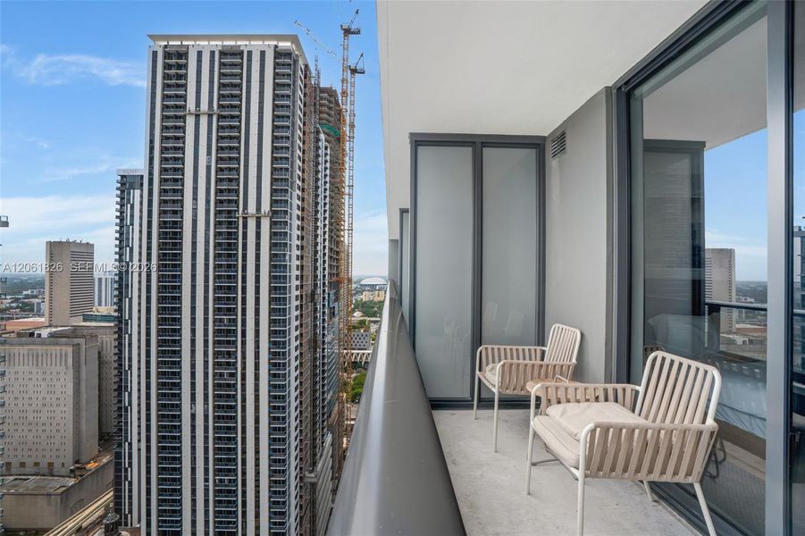 Condo located in Miami, FL showcasing its design and architecture (Image 3). Condo located in Miami, FL showcasing its design and architecture (Image 3).