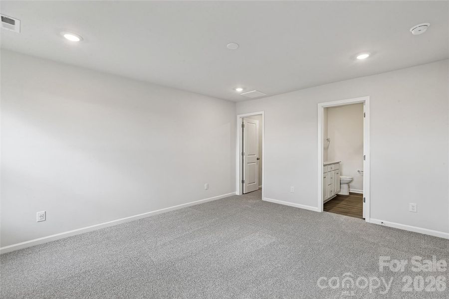 Spacious, unfurnished interior of a new home in , Statesville (Image 33).