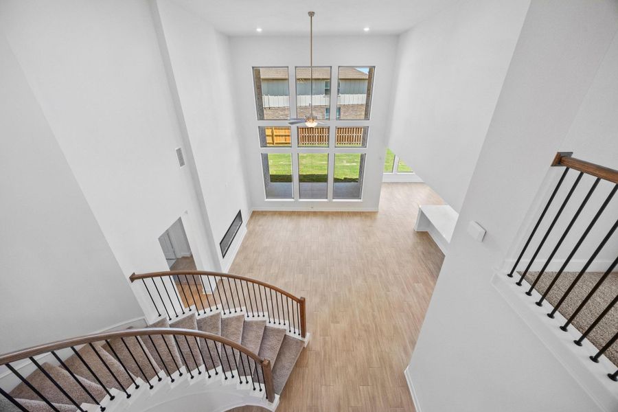 Spacious, unfurnished interior of a new home in Parmer Ranch, Georgetown (Image 23).