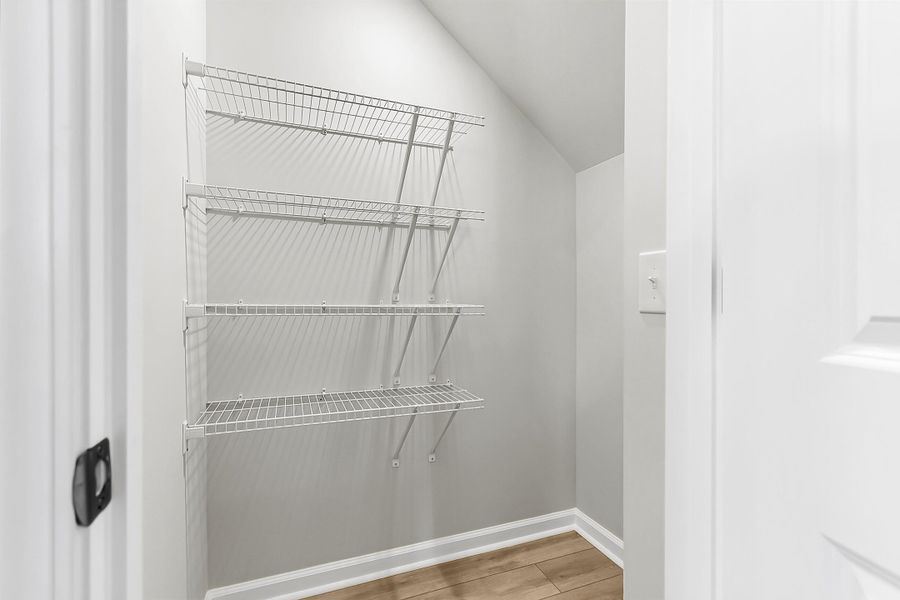 Spacious, unfurnished interior of a new home in Six Oaks, Summerville (Image 28).