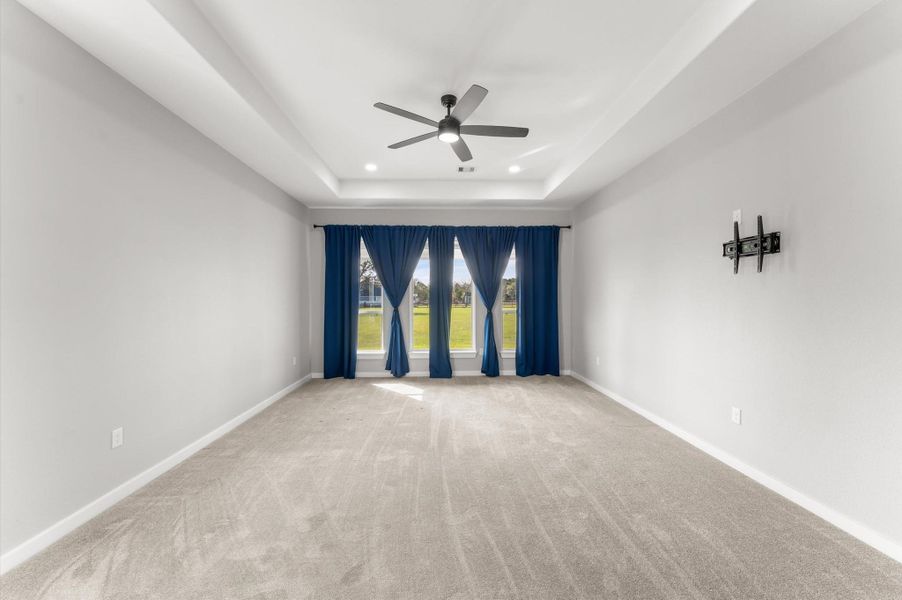 Spacious, unfurnished interior of a new home in , Rosharon (Image 37).