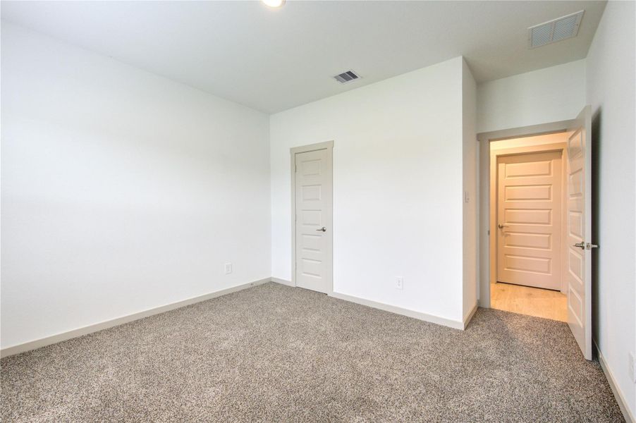 Spacious, unfurnished interior of a new home in , Katy (Image 35).