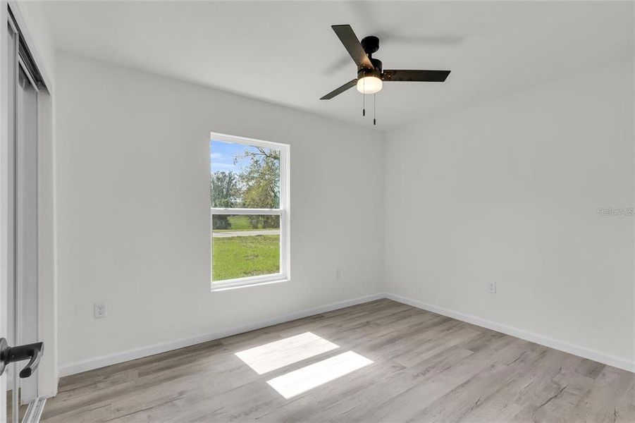 Spacious, unfurnished interior of a new home in , Ocala (Image 14).