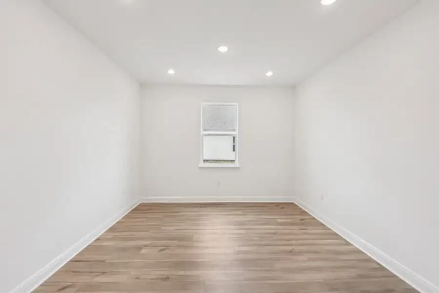 Representative unfurnished interior of a home built from the Naples by Maronda Homes in Palm Coast, Palm Coast (Image 25).