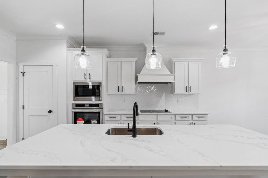 Image 43 of a home in .