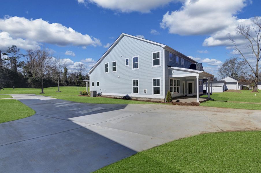 Image 57 of a home in Clubside Reserve at Summerlake.