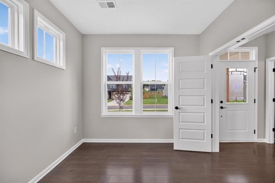 Spacious, unfurnished interior of a new home in Pickens Bluff, Hiram (Image 25).