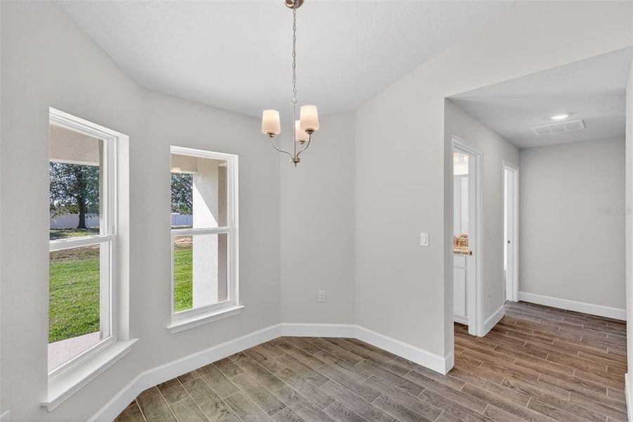 Spacious, unfurnished interior of a new home in Hill Country Estates, Dade City (Image 30).