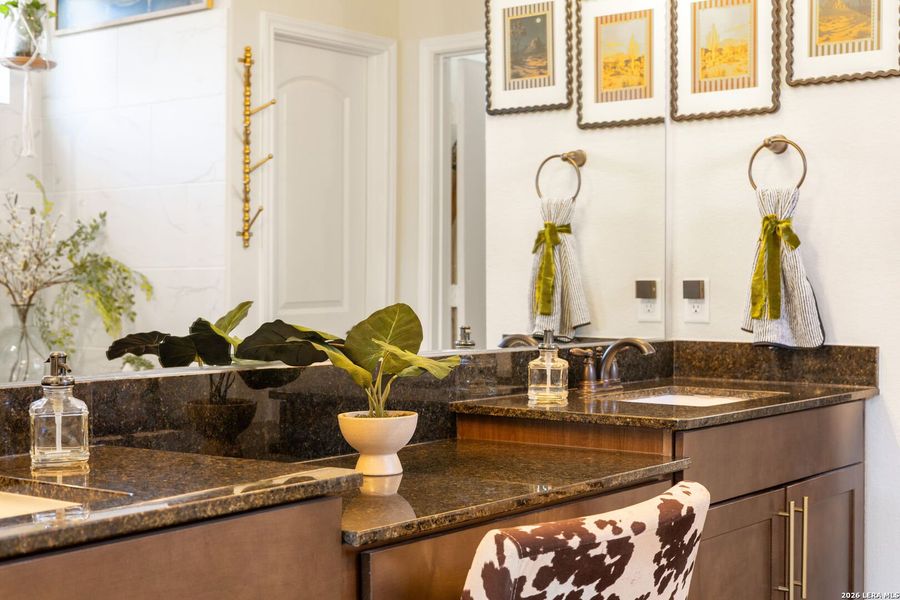 Furnished interior view inside a new home in Davis Ranch, San Antonio (Image 38). Furnished interior view inside a new home in Davis Ranch, San Antonio (Image 38).