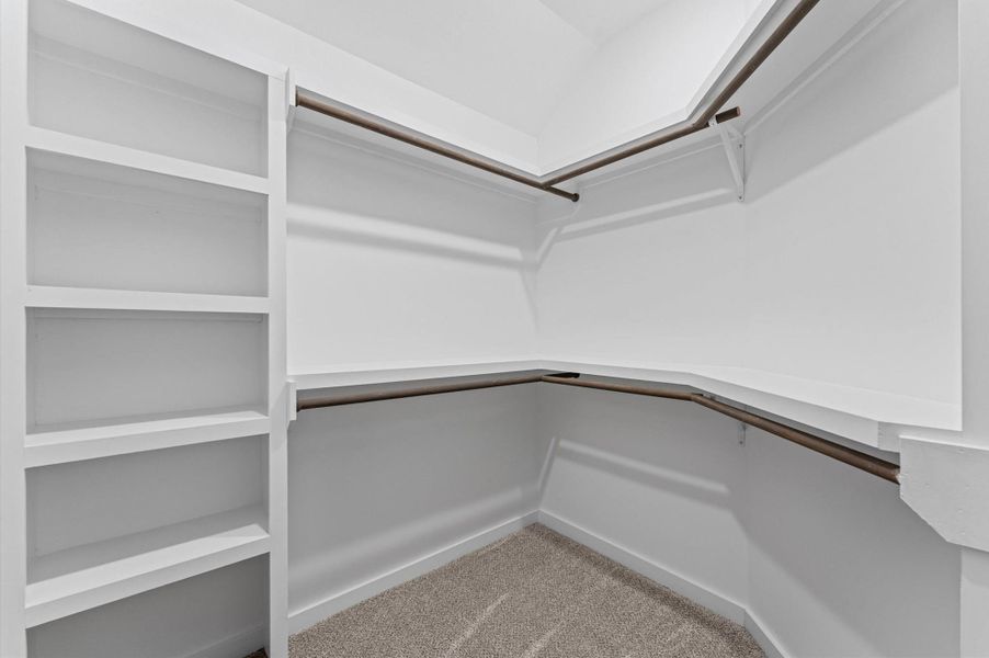 Spacious, unfurnished interior of a new home in , Houston (Image 30).
