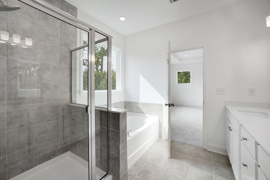 Furnished interior view inside a new home in Kennison Creek, Cumming (Image 5). Furnished interior view inside a new home in Kennison Creek, Cumming (Image 5).