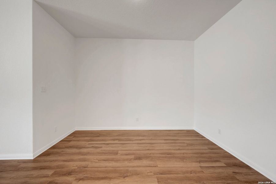 Spacious, unfurnished interior of a new home in Greenspoint Heights, Seguin (Image 23).