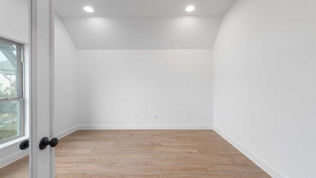 Spacious, unfurnished interior of a new home in North Sky 55', Celina (Image 21).