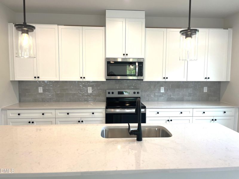 upgraded 42" cabinets