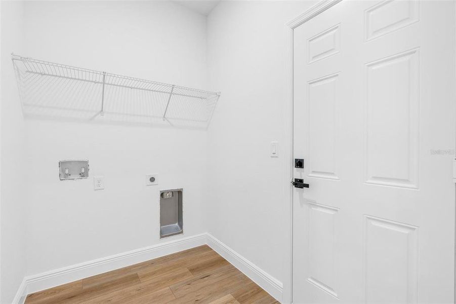 Spacious, unfurnished interior of a new home in , Ocala (Image 24).