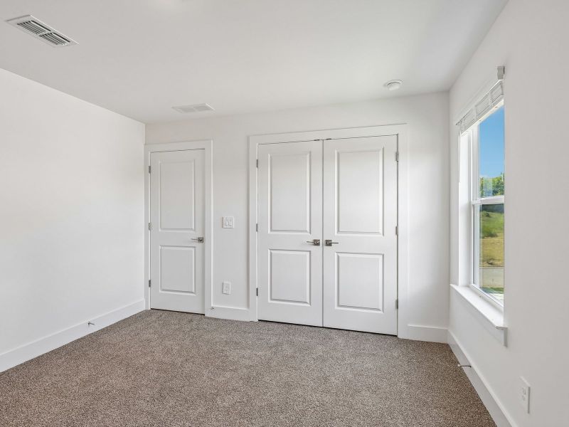 Spacious, unfurnished interior of a new home in Station Hill - Reserve Series, Thompson's Station (Image 19). Spacious, unfurnished interior of a new home in Station Hill - Reserve Series, Thompson's Station (Image 19).