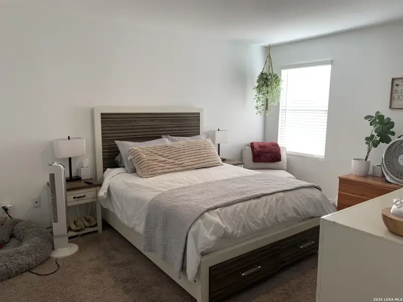 Furnished interior view inside a new home in Steelwood Trails, New Braunfels (Image 7).