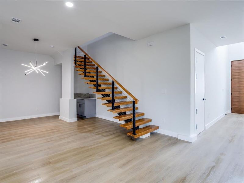 Spacious, unfurnished interior of a new home in , Grand Prairie (Image 31).