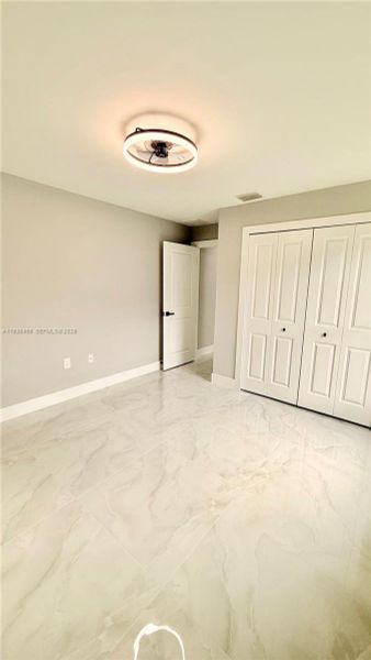 Spacious, unfurnished interior of a new home in , Lehigh Acres (Image 17).