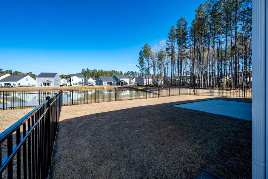 Community amenities in , Ravenel (Image 32).