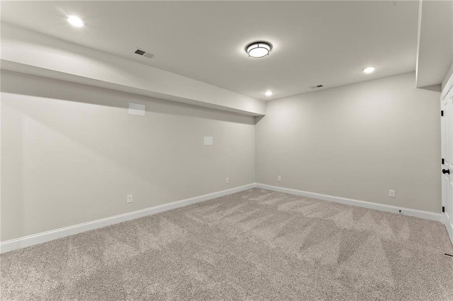 Spacious, unfurnished interior of a new home in West Highlands, Atlanta (Image 49). Spacious, unfurnished interior of a new home in West Highlands, Atlanta (Image 49).