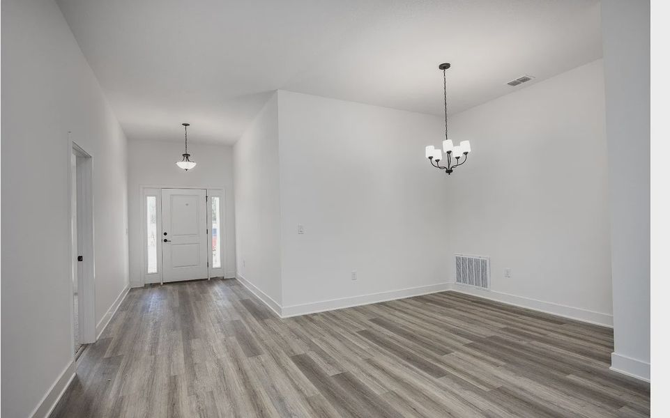 Spacious, unfurnished interior of a new home in Kirkland Farms, Alachua (Image 15).