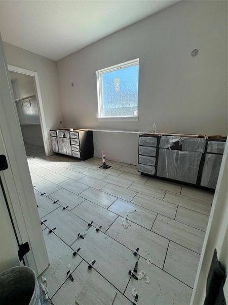 Furnished interior view inside a new home in 6 Creeks, Kyle (Image 14).