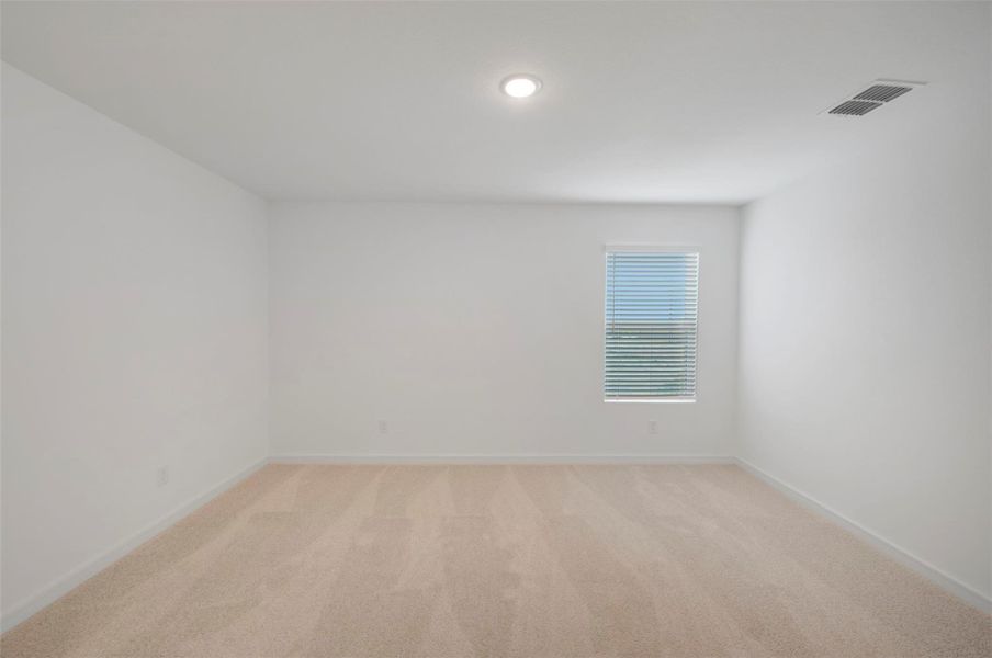 Versatile loft upstairs
