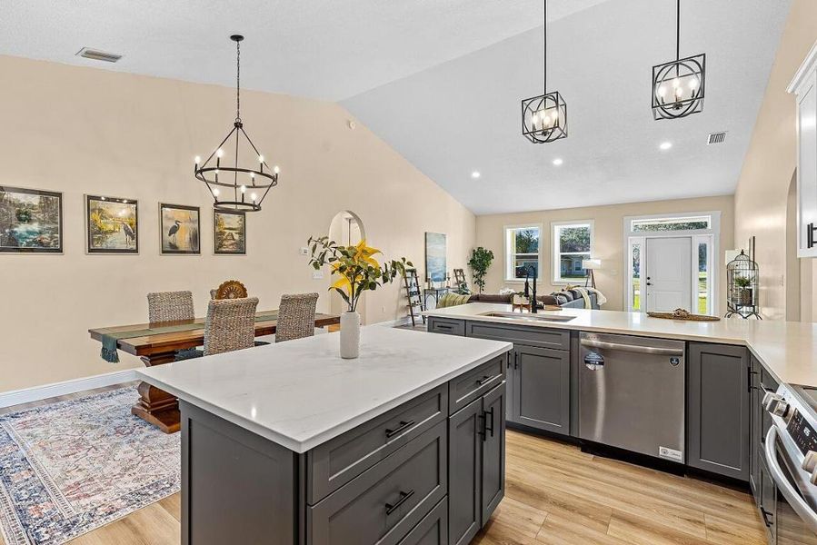 7780-92nd-Ave-HigMedia-024-1280