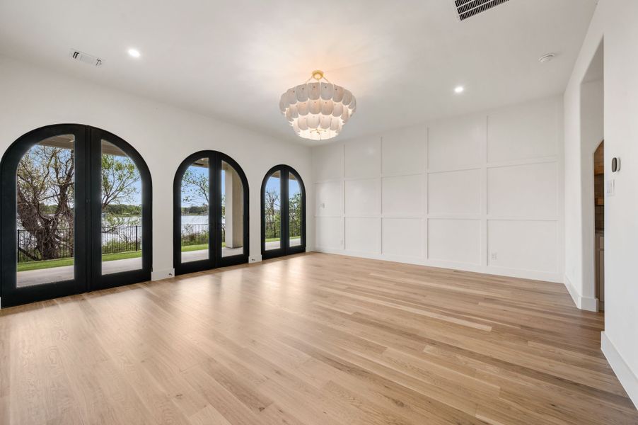Spacious, unfurnished interior of a new home in The Resort on Eagle Mt. Lake, Fort Worth (Image 45). Spacious, unfurnished interior of a new home in The Resort on Eagle Mt. Lake, Fort Worth (Image 45).