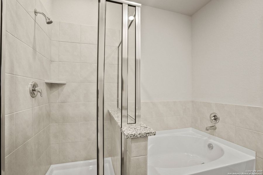 Furnished interior view inside a new home in Dauer Ranch, New Braunfels (Image 8). Furnished interior view inside a new home in Dauer Ranch, New Braunfels (Image 8).