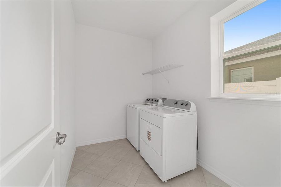 Close-up of interior finishes inside a home in Calesa Township, Ocala (Image 21).