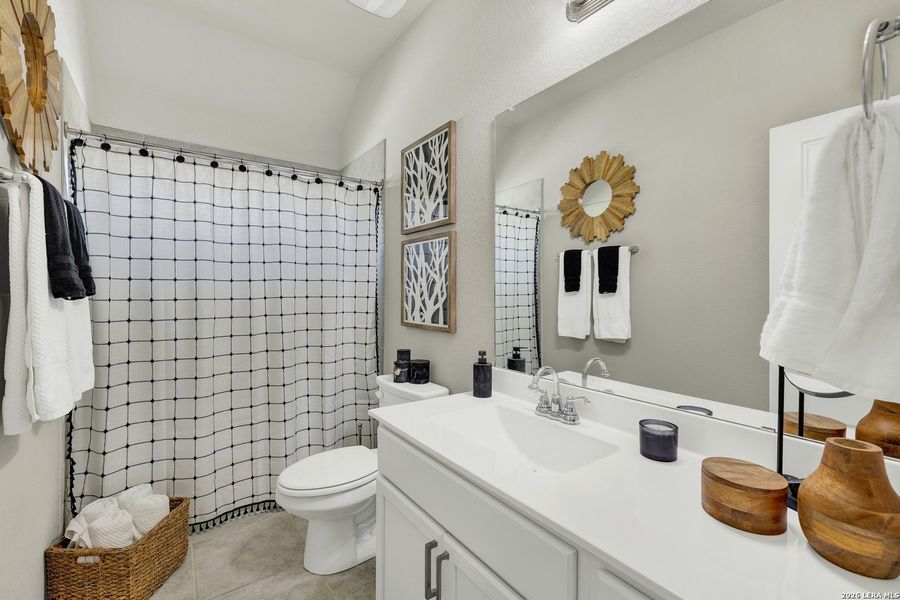 Furnished interior view inside a new home in Buffalo Crossing, Cibolo (Image 15).