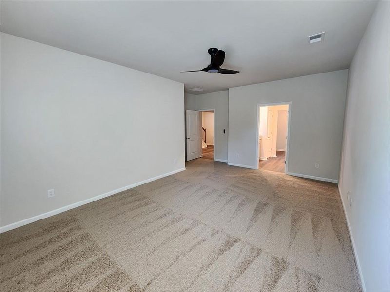 Spacious, unfurnished interior of a new home in The Woodlands Preserve, Jackson (Image 46).