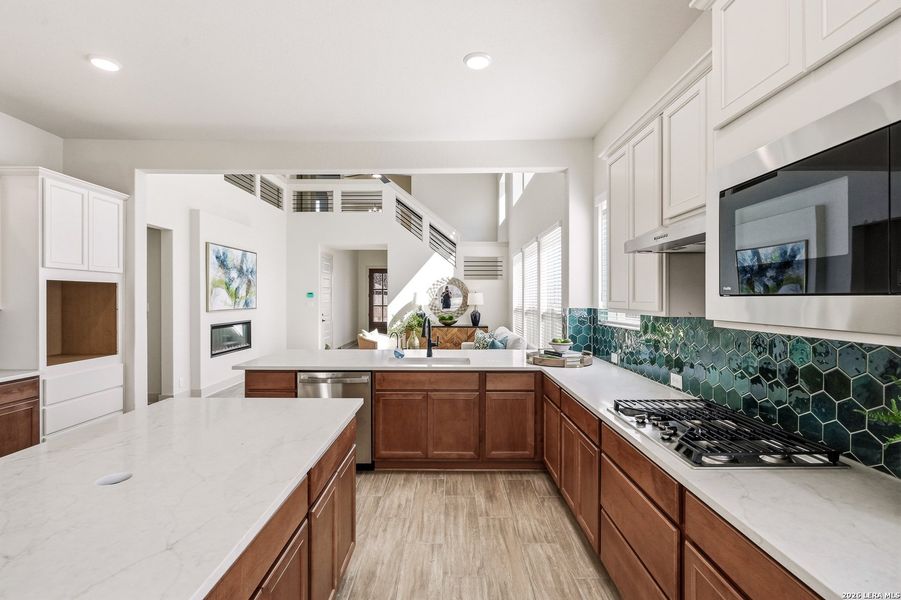 Furnished interior view inside a new home in Buffalo Crossing, Cibolo (Image 13).