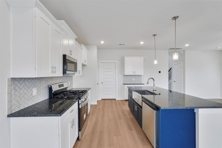 Furnished interior view inside a new home in Glendale Lakes, Arcola (Image 9).