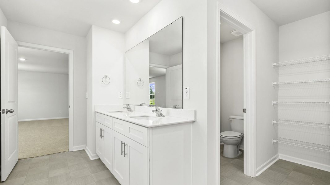 Representative furnished interior of a home built from the Galen by D.R. Horton in Forest Creek, Winston-Salem (Image 8).