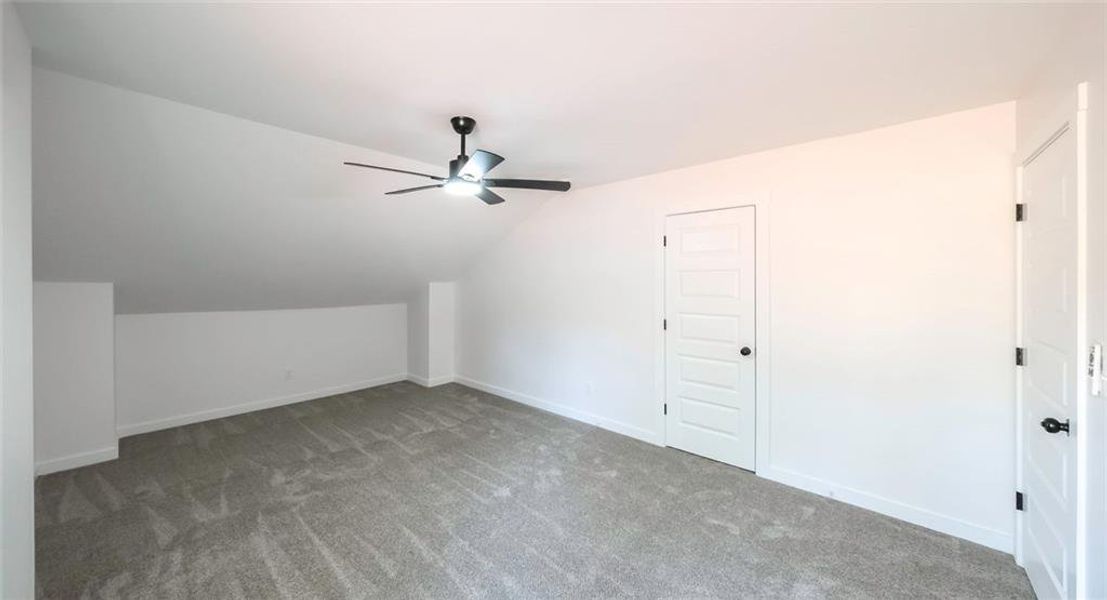 Spacious, unfurnished interior of a new home in , Bremen (Image 39). Spacious, unfurnished interior of a new home in , Bremen (Image 39).