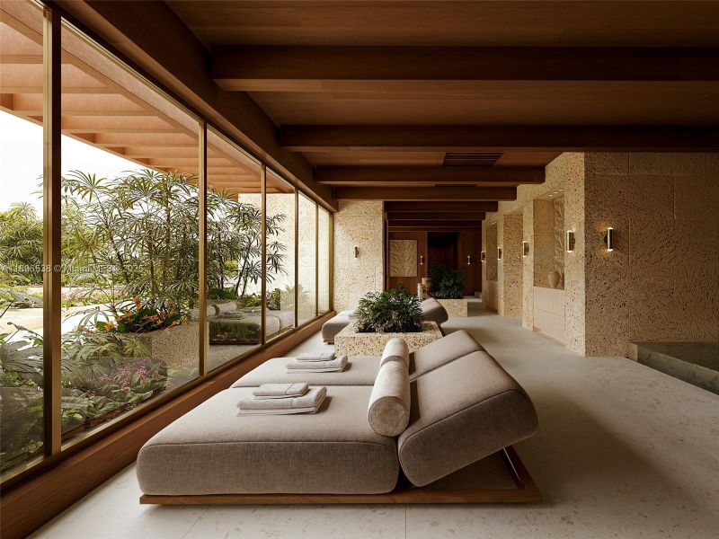 Community amenities in , Miami (Image 9).