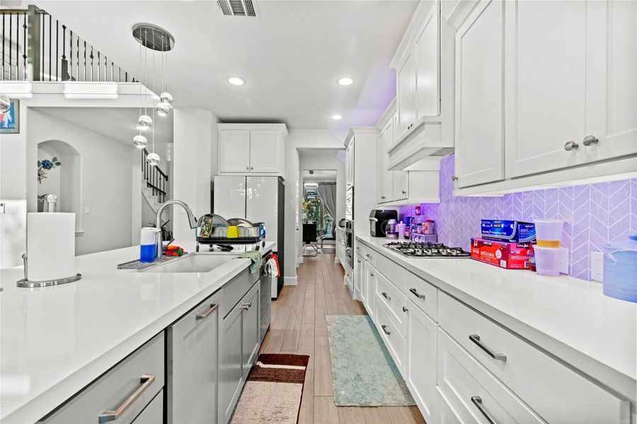 Furnished interior view inside a new home in Fulbrook On Fulshear Creek 60', Fulshear (Image 15). Furnished interior view inside a new home in Fulbrook On Fulshear Creek 60', Fulshear (Image 15).