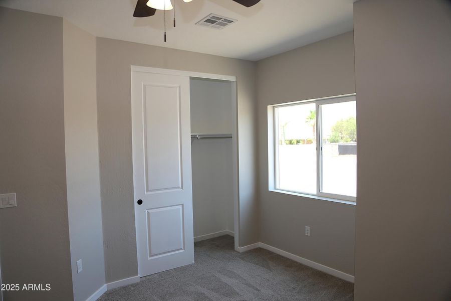 2ndary Bedroom 2ndary Bedroom