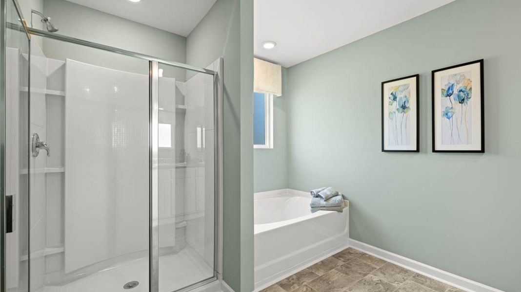 Representative furnished interior of a home built from the Robie by D.R. Horton in Kingston Ranch at Lake Oconee, Buckhead (Image 15).