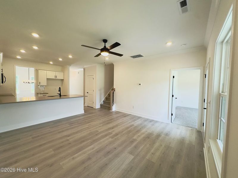 Spacious, unfurnished interior of a new home in Autumn Trail, Bolivia (Image 17).