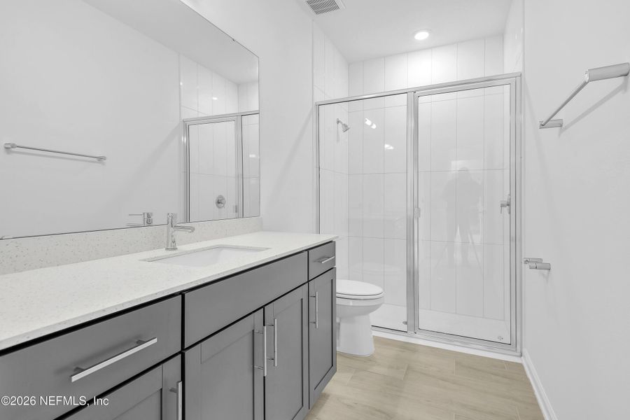 Furnished interior view inside a new home in , Middleburg (Image 21).