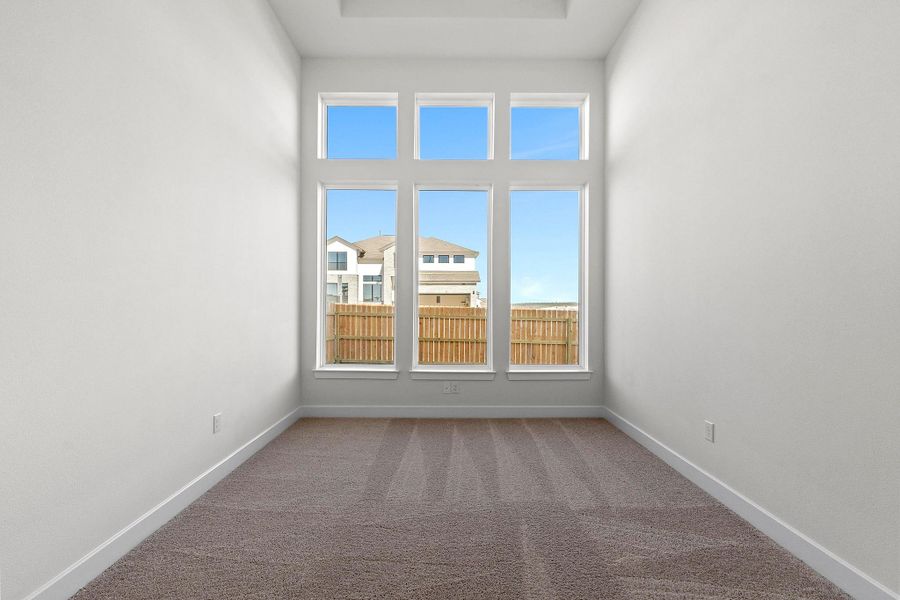 Spacious, unfurnished interior of a new home in Lariat, Liberty Hill (Image 28).