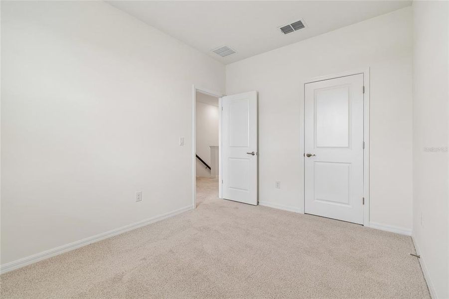 Spacious, unfurnished interior of a new home in Waterset Townhomes, Apollo Beach (Image 19).