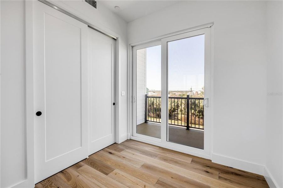 Spacious, unfurnished interior of a new home in , New Smyrna Beach (Image 22). Spacious, unfurnished interior of a new home in , New Smyrna Beach (Image 22).