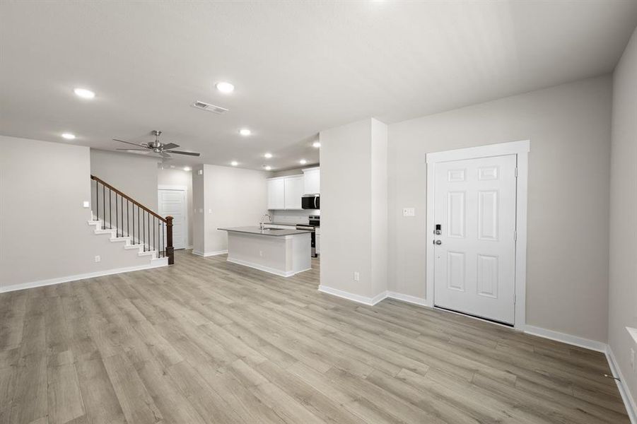 236 Wagon Spoke- Entry-2